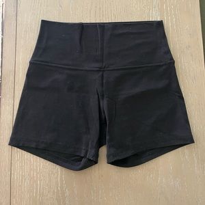 Lululemon Align bike short 4” length size 6